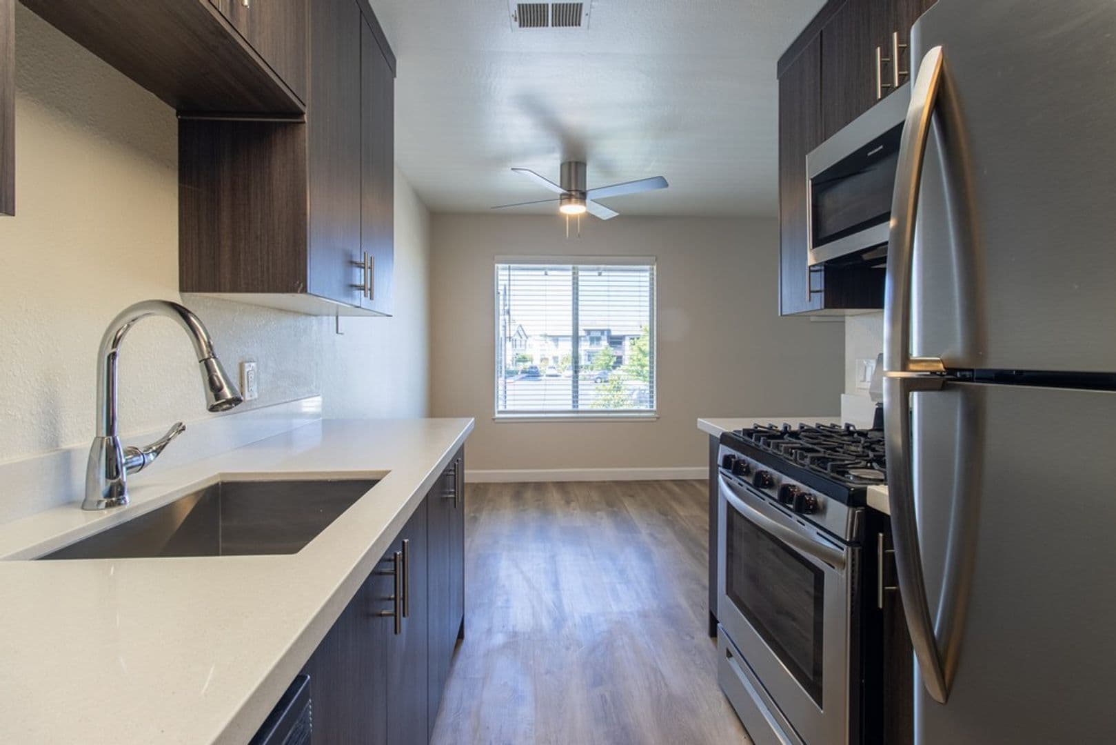 West Sacramento Apartment: 555 Douglas Street