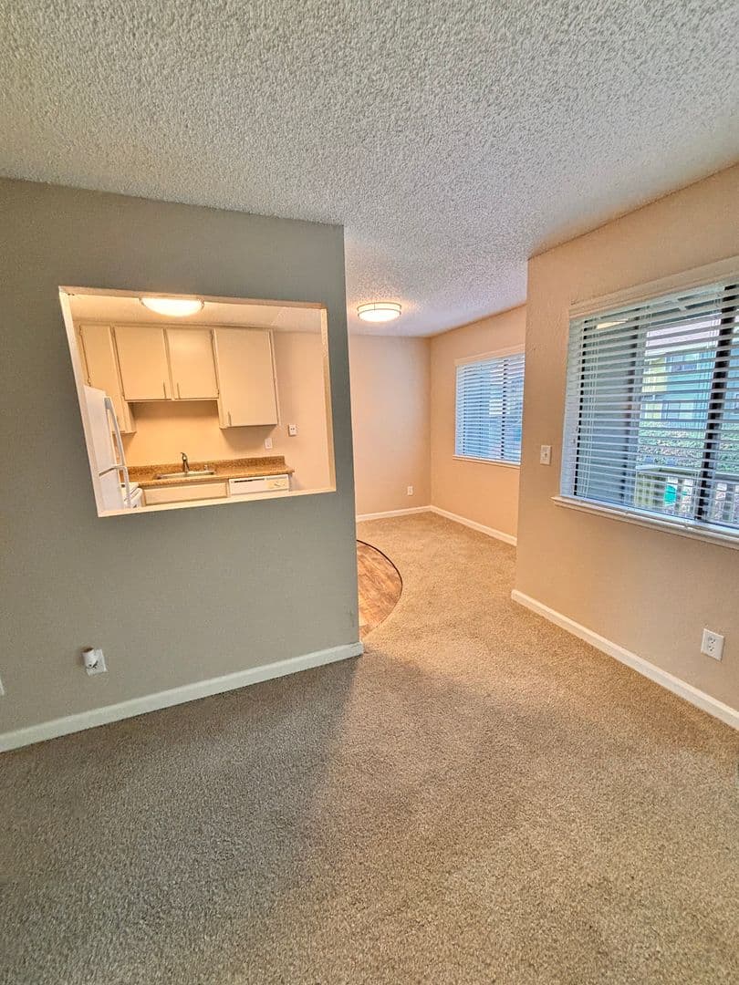 Carmichael Apartment: 5915 Kenneth Avenue
