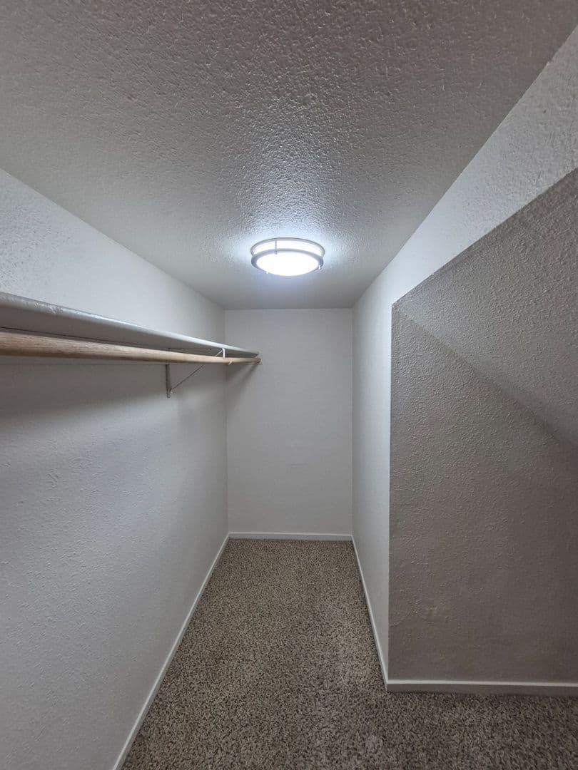 Sacramento Apartment: 1616 E Street