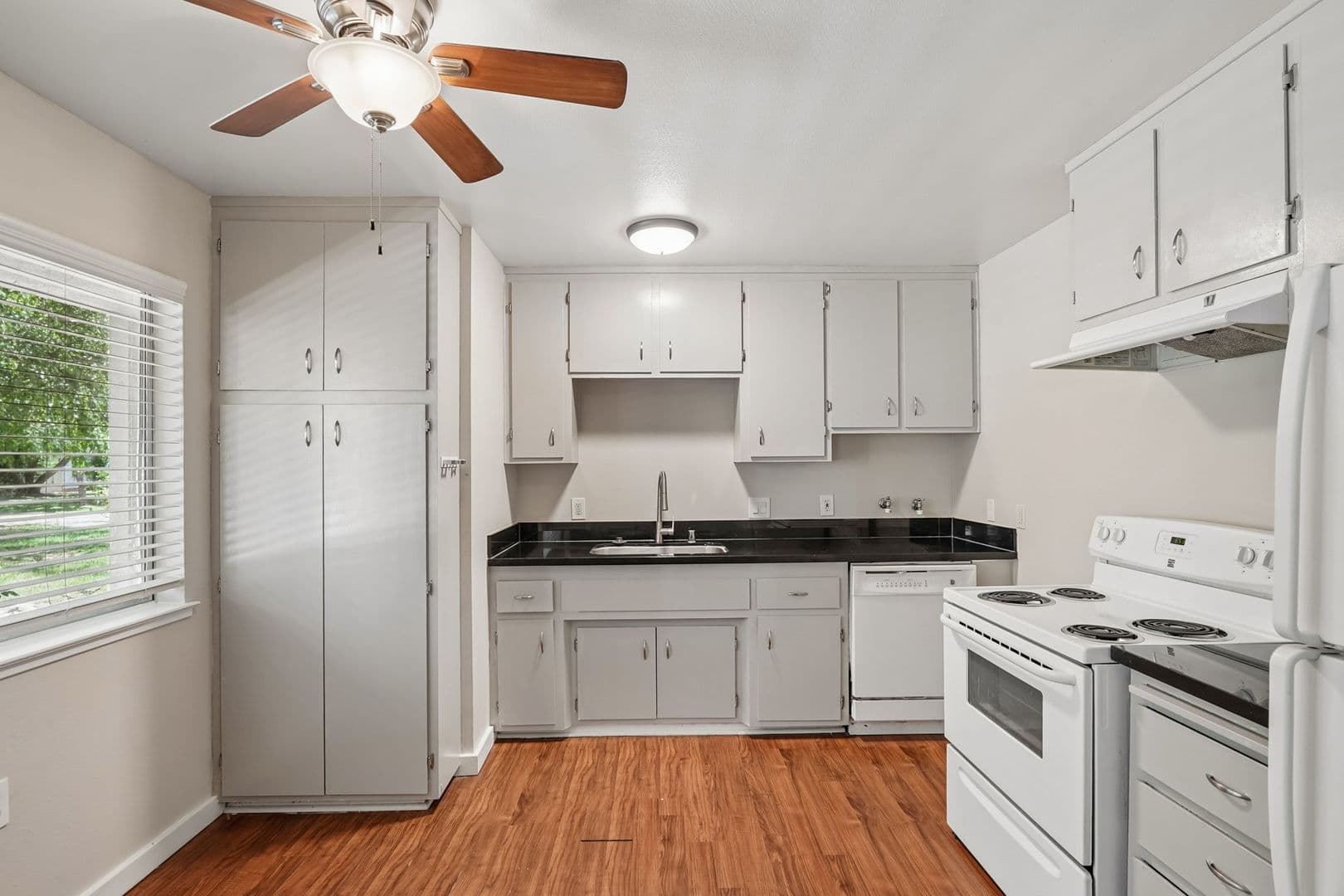 Sacramento Apartment: 4500 63rd Street