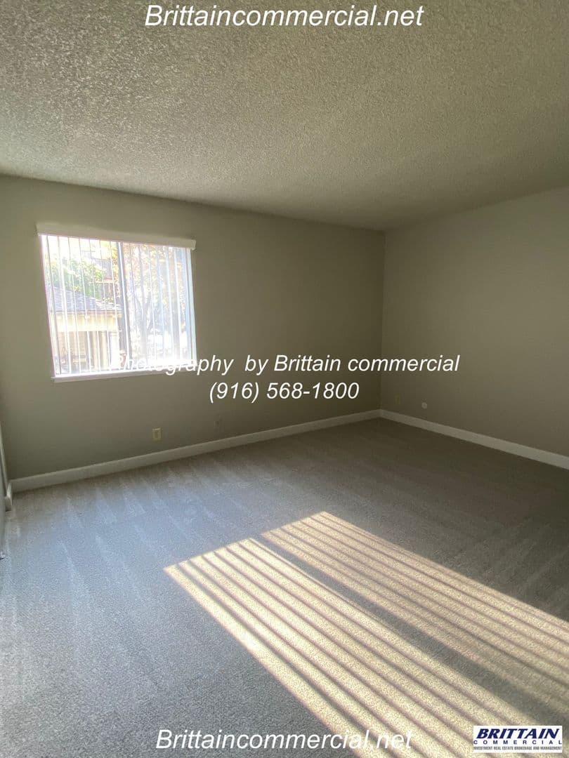 Sacramento Apartment: 2306 Capitol Avenue