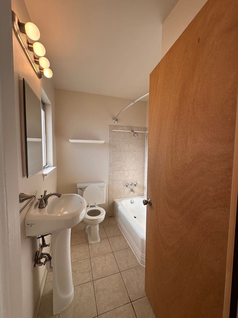 Sacramento Apartment: 5484 Carlson Drive