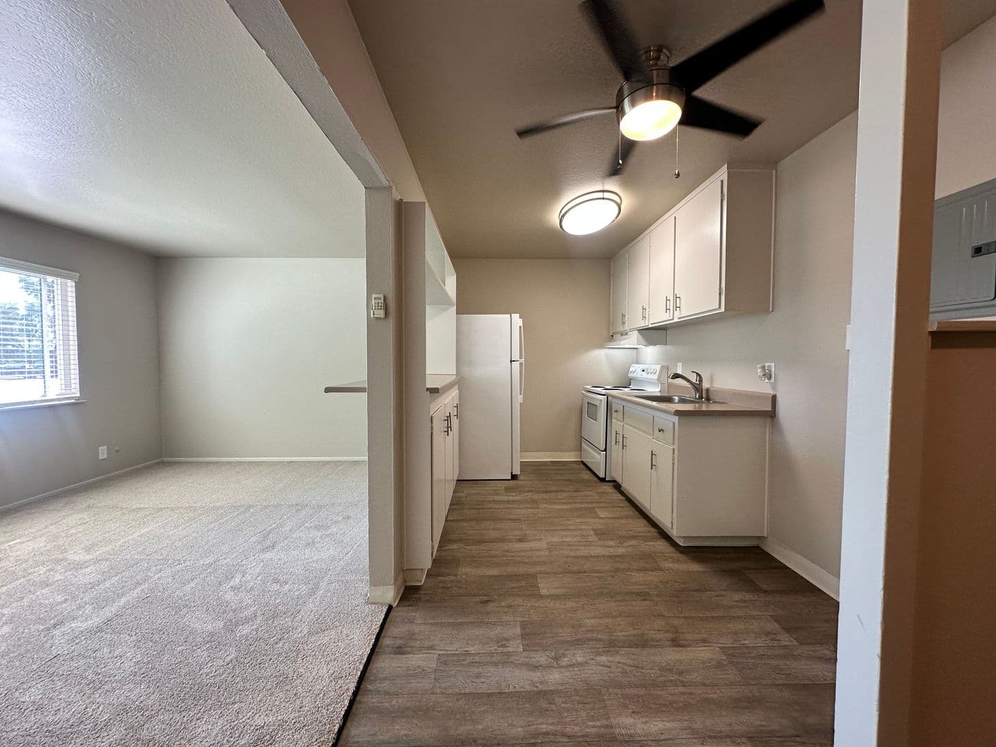 Sacramento Apartment: 2941 Marconi Avenue