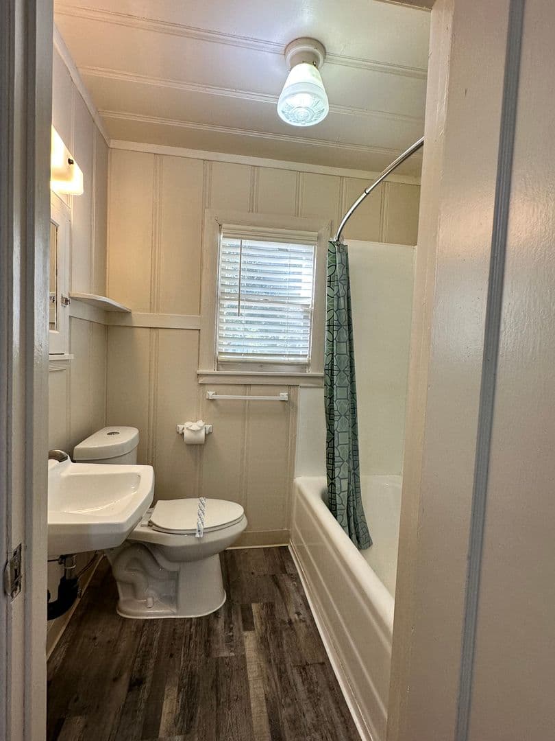 Sacramento Apartment: 4500 63rd Street