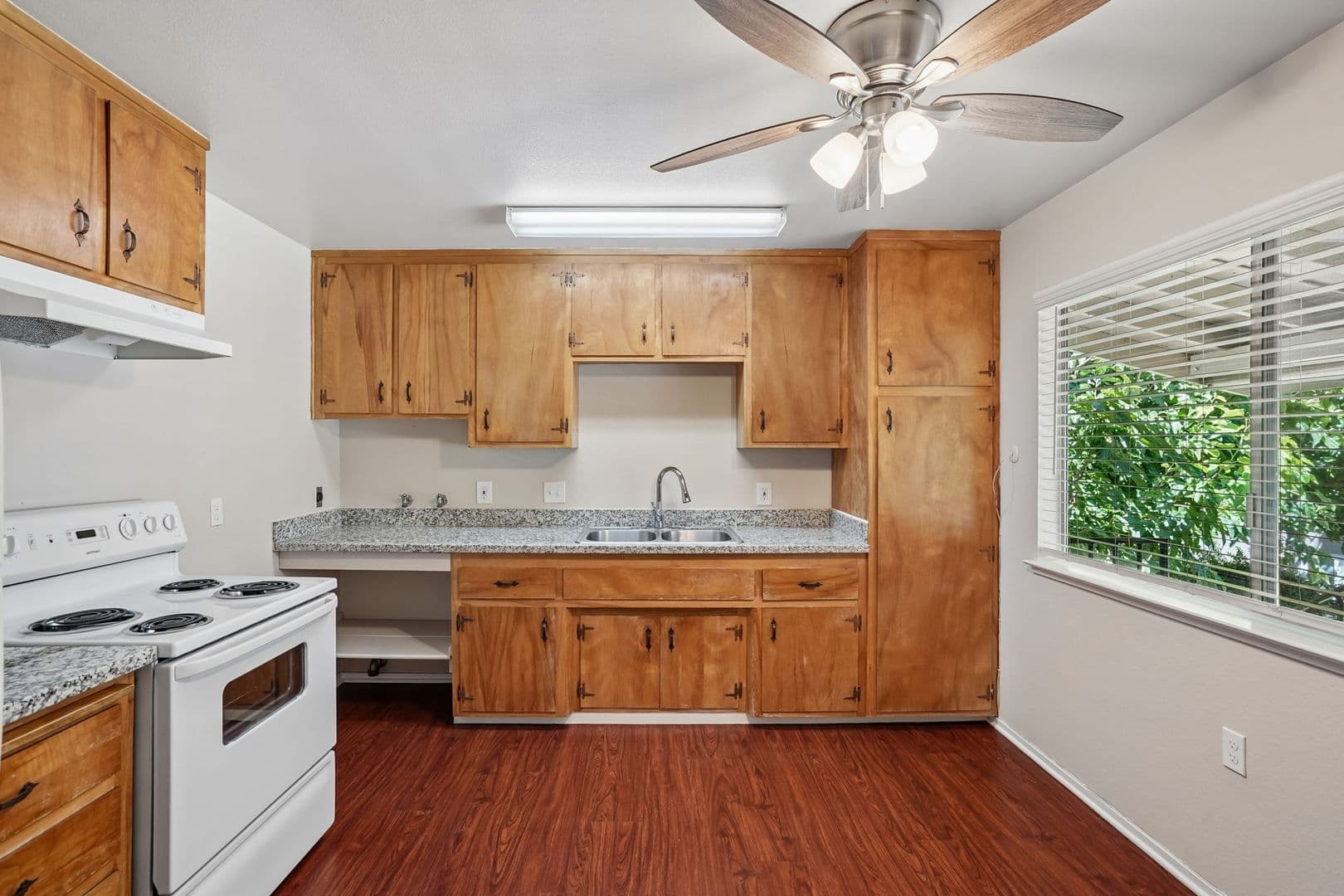 Sacramento Apartment: 4500 63rd Street