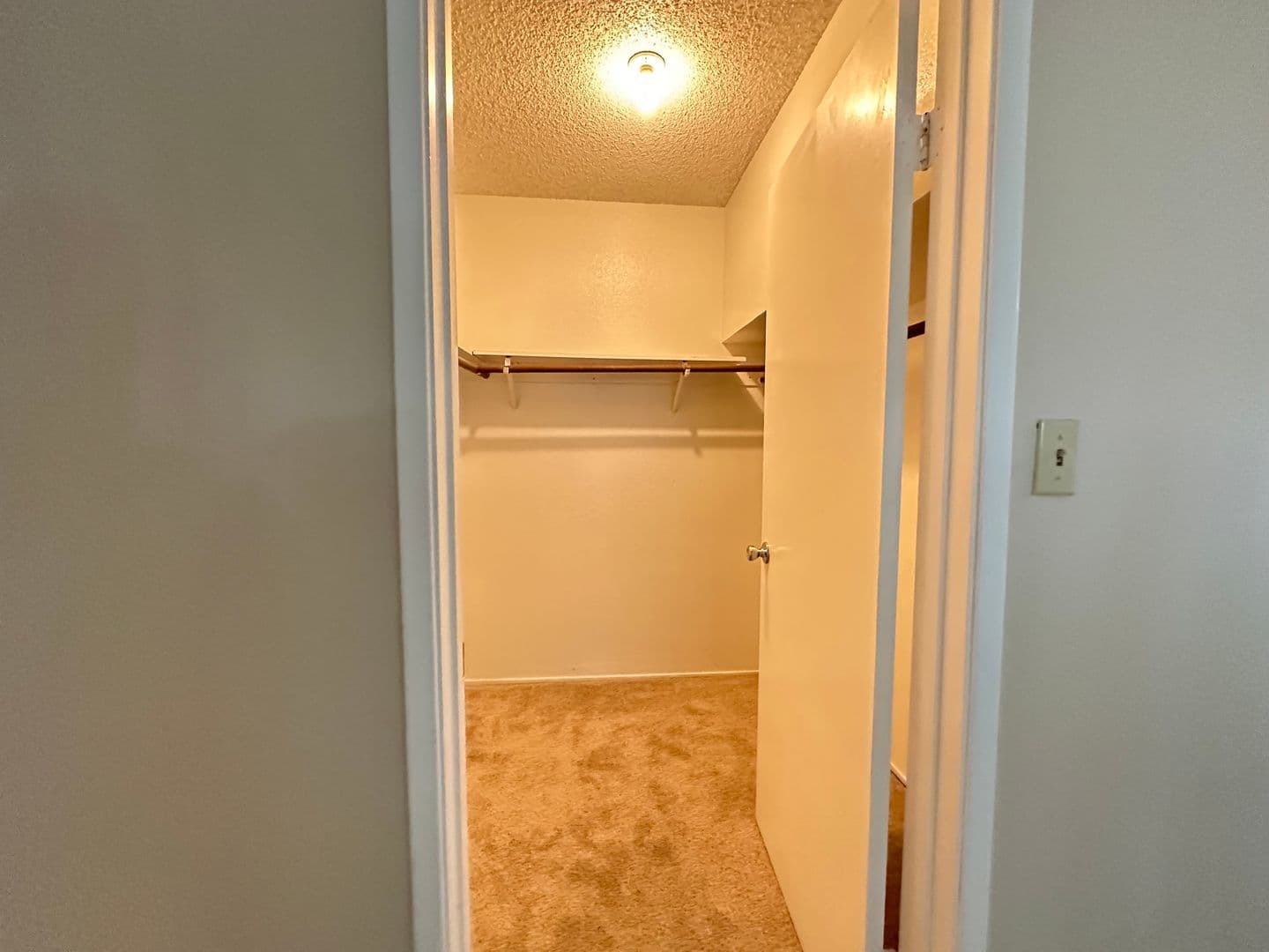 Fair Oaks Apartment: 4900 Stamas Lane