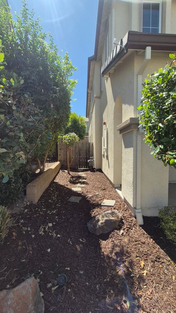 Rocklin House: 1702 Brodea Lane