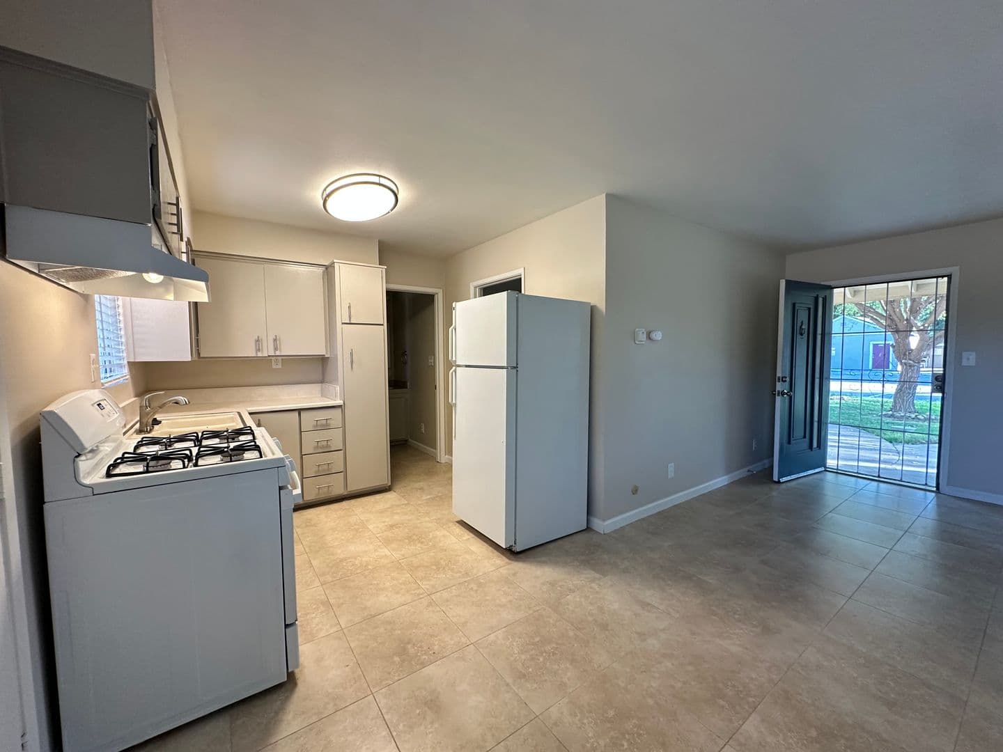 Sacramento Apartment: 4500 63rd Street