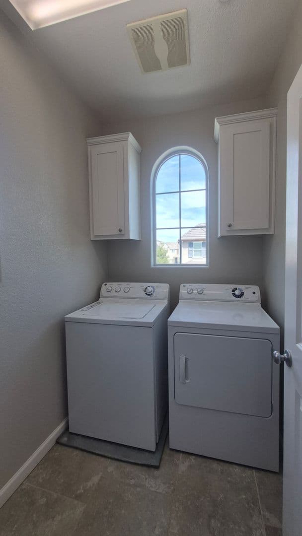 Rocklin House: 1702 Brodea Lane