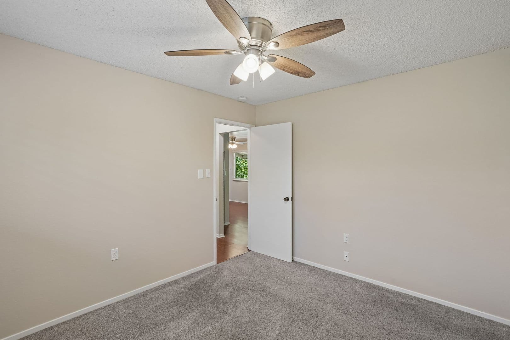 Sacramento Apartment: 4500 63rd Street
