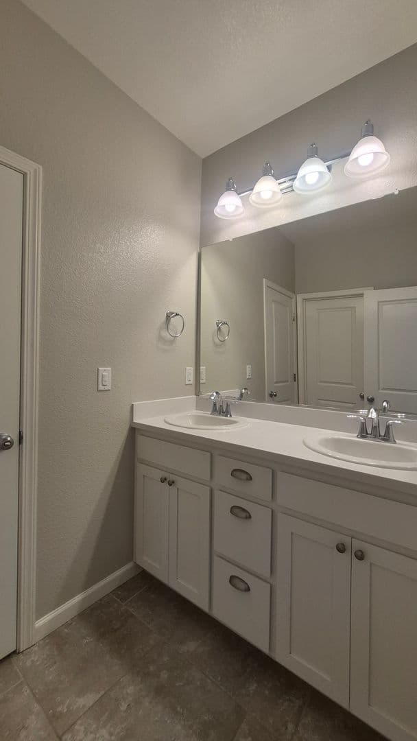 Rocklin House: 1702 Brodea Lane