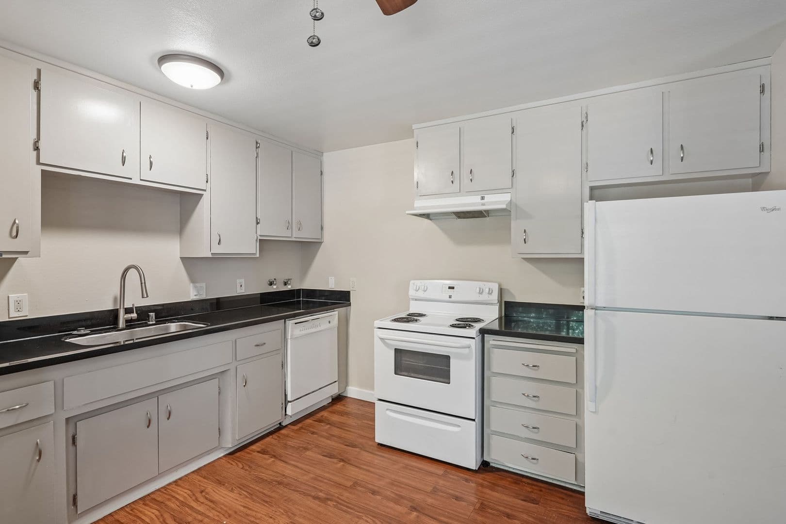 Sacramento Apartment: 4500 63rd Street