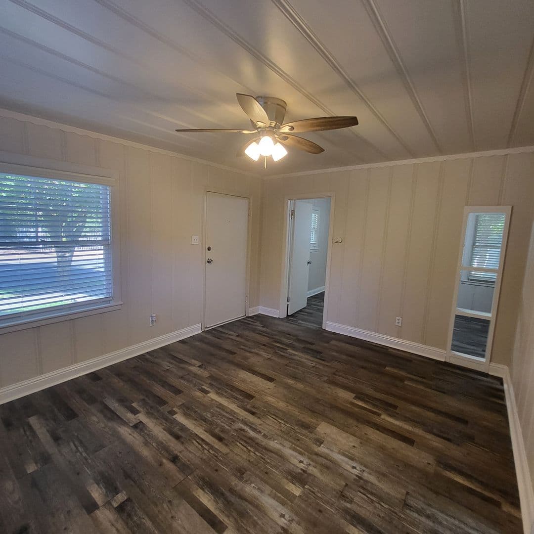 Sacramento Apartment: 4500 63rd Street