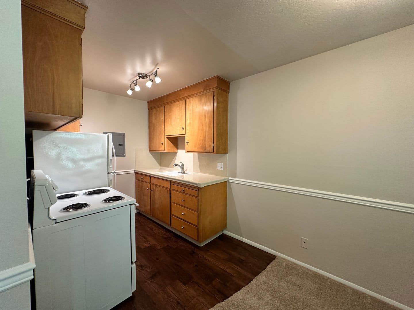 Sacramento Apartment: 5484 Carlson Drive