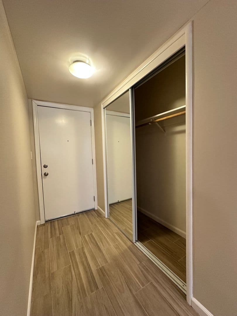 Sacramento Apartment: 2400 Q Street