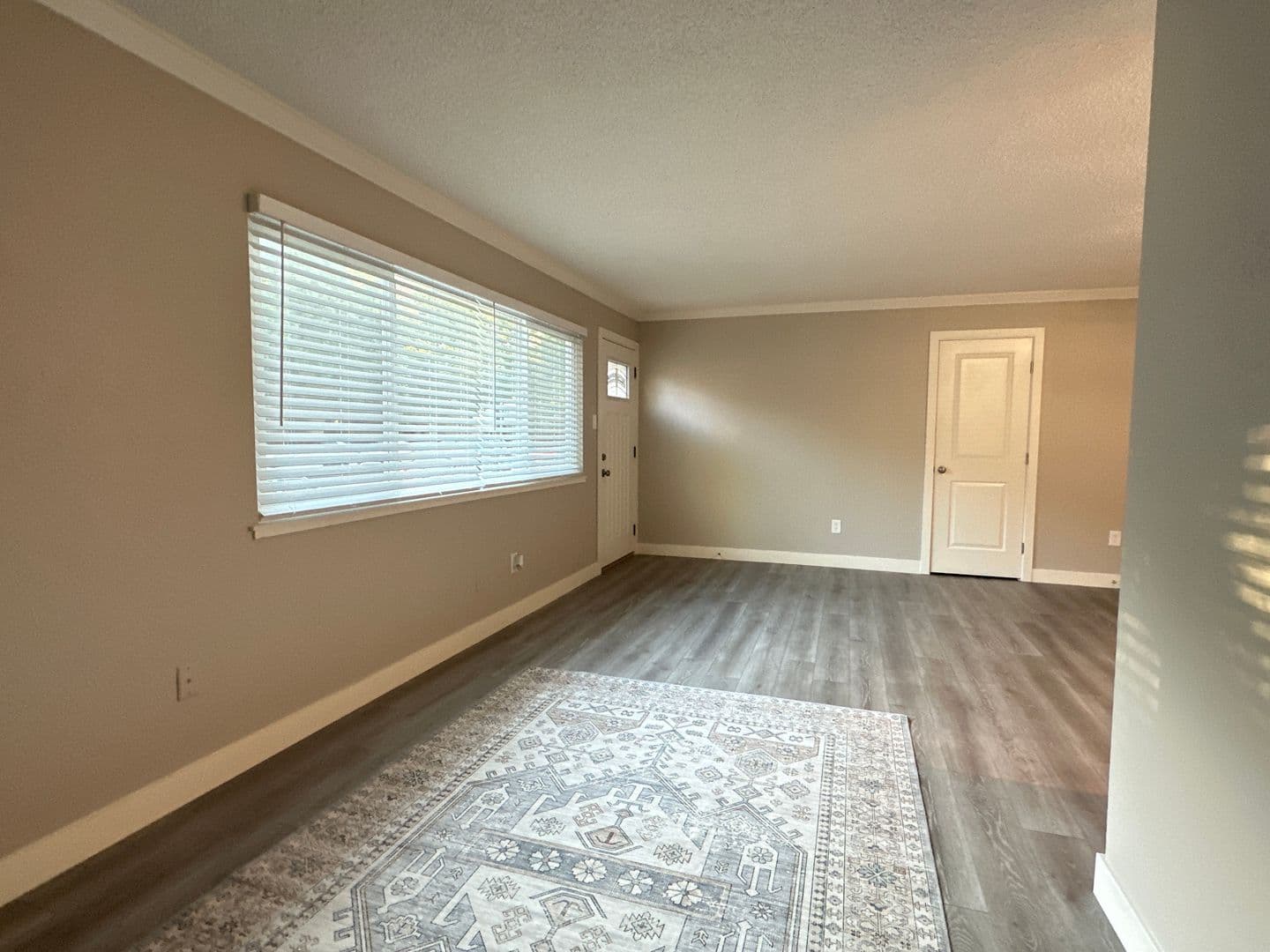 Sacramento Apartment: 1731 O Street - 5