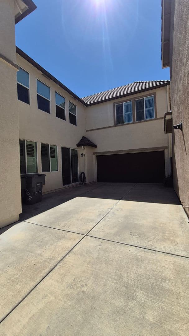 Rocklin House: 1702 Brodea Lane