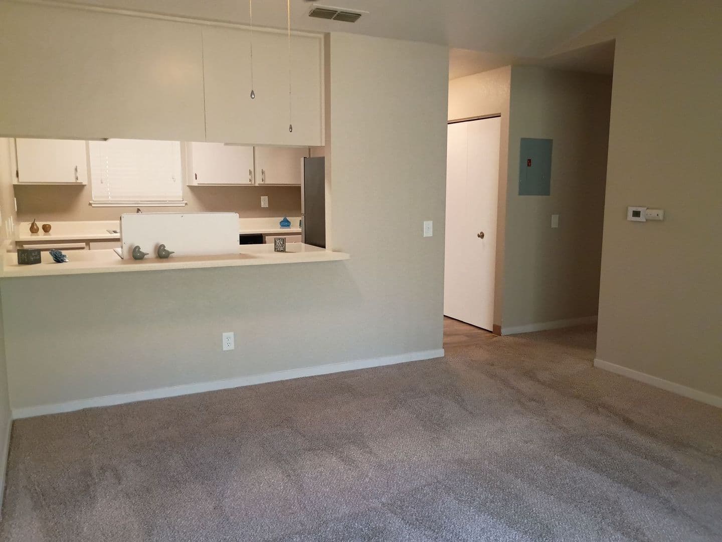 Citrus Heights Apartment: 7764 Poplar Avenue