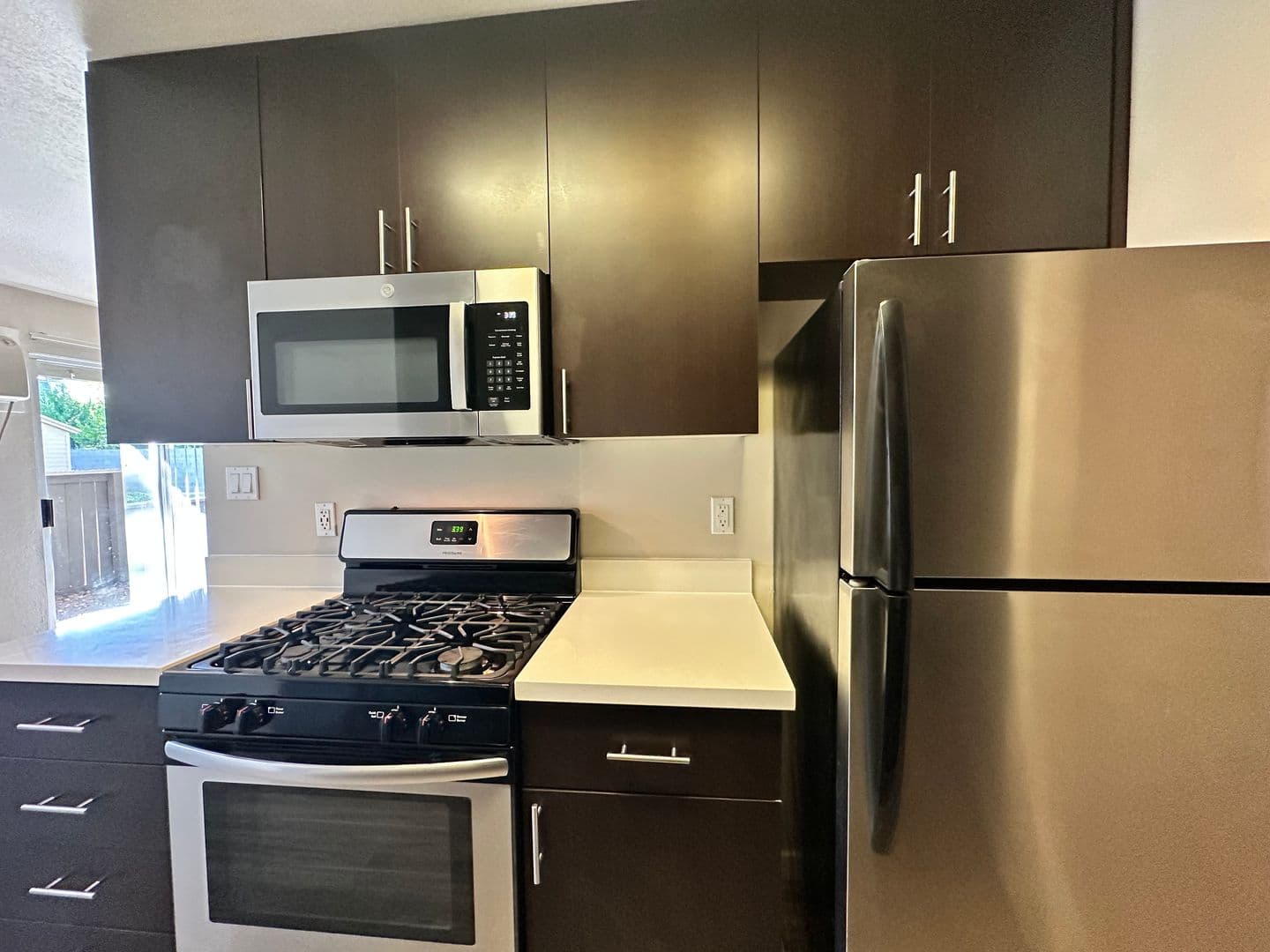 West Sacramento Apartment: 555 Douglas Street