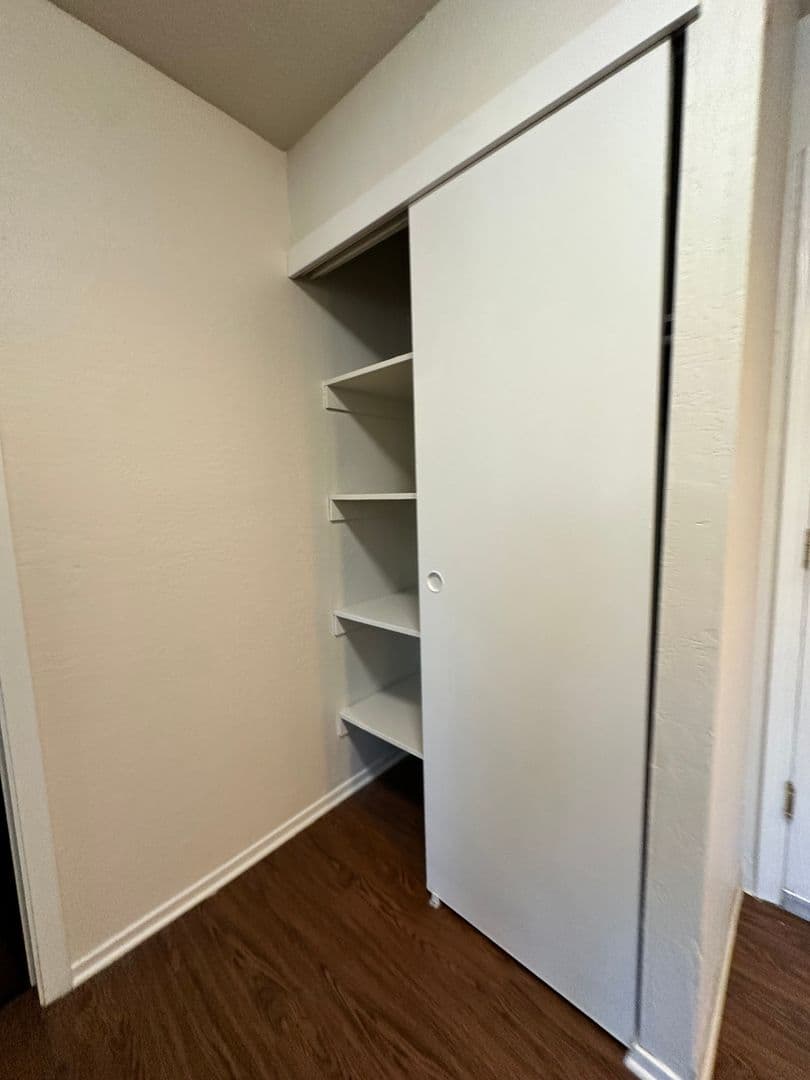 Sacramento Apartment: 2941 Marconi Avenue
