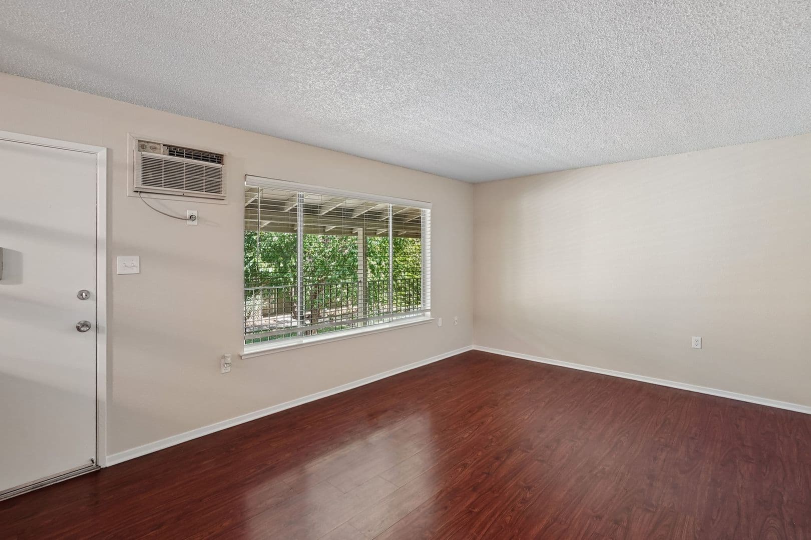 Sacramento Apartment: 4500 63rd Street