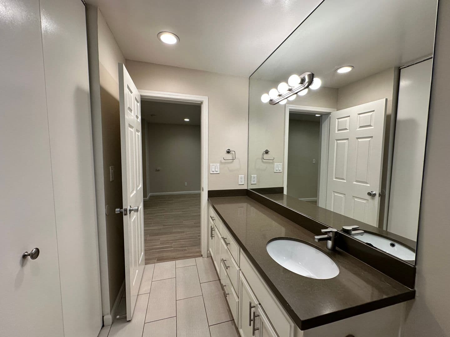 Sacramento Apartment: 2400 Q Street