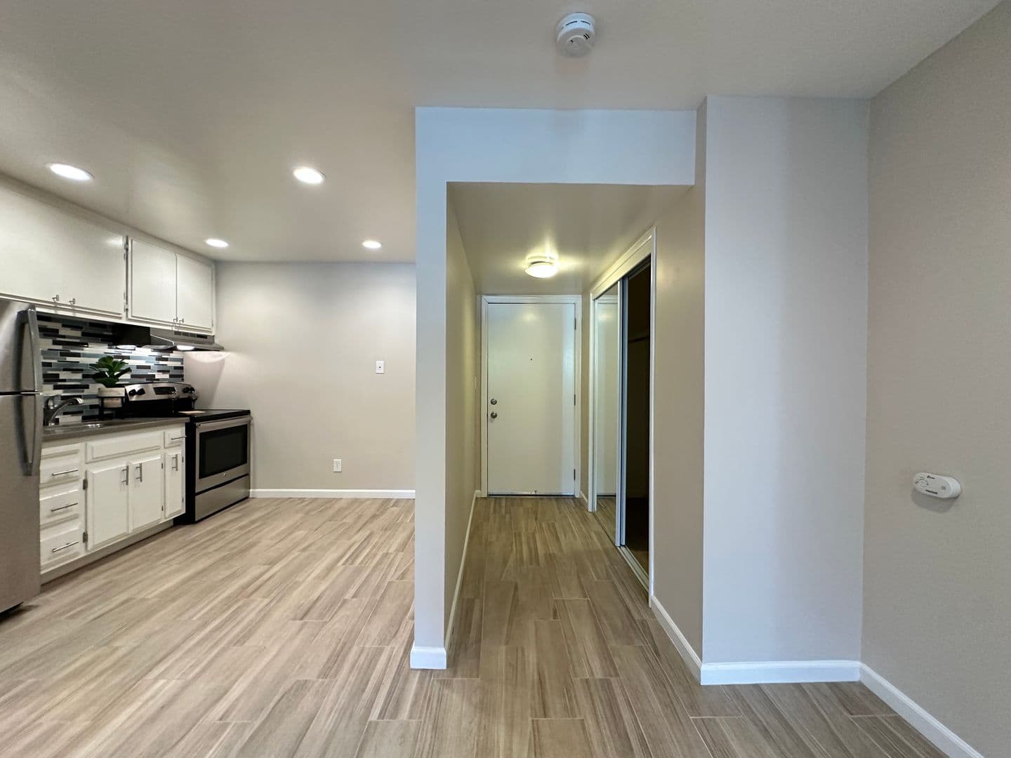Sacramento Apartment: 2400 Q Street