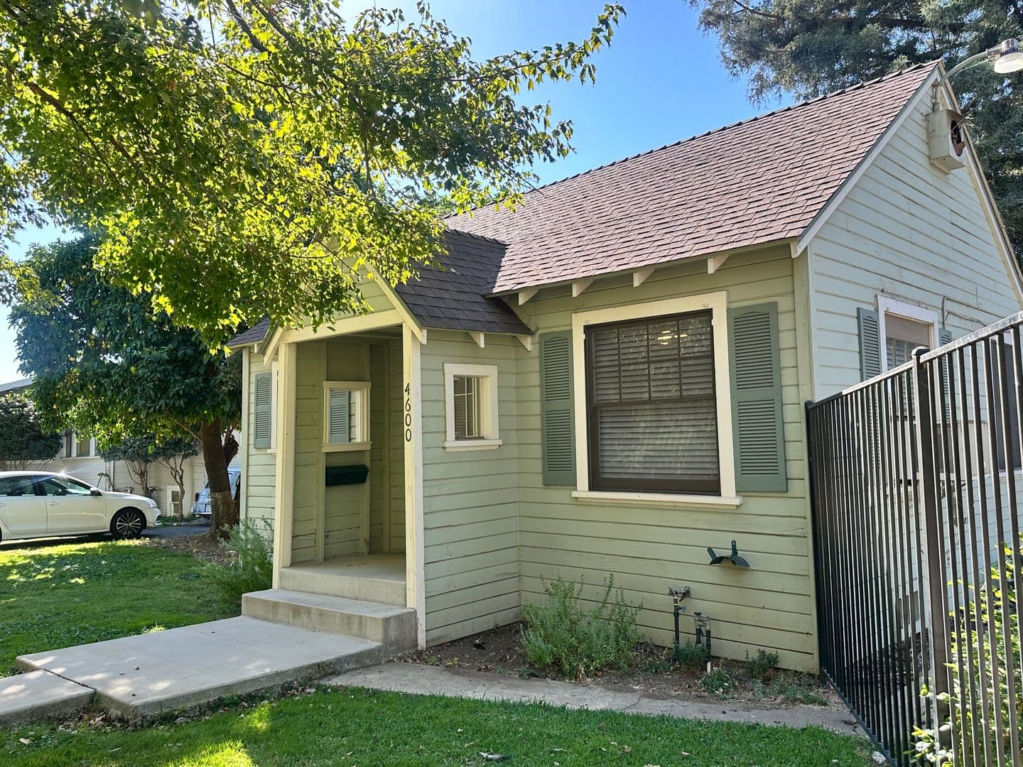 Sacramento Apartment: 4500 63rd Street
