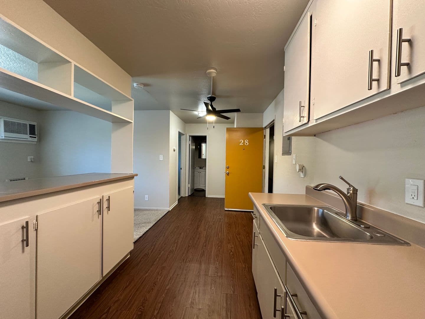 Sacramento Apartment: 2941 Marconi Avenue