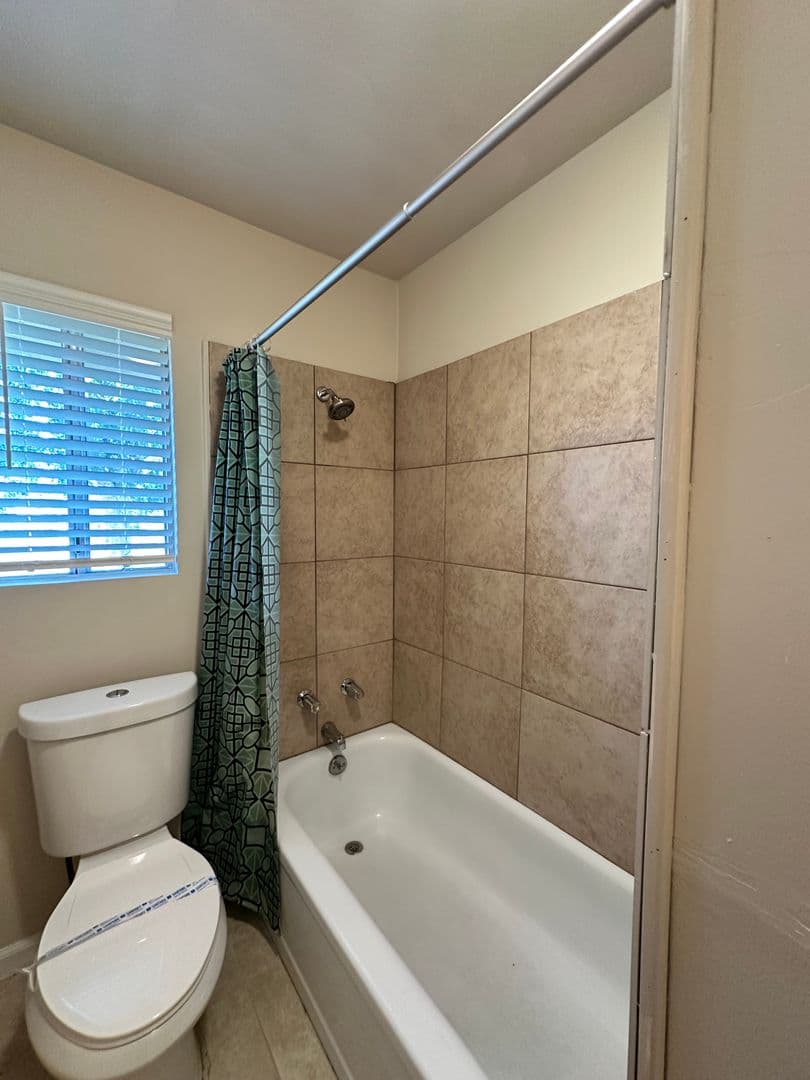 Sacramento Apartment: 4500 63rd Street
