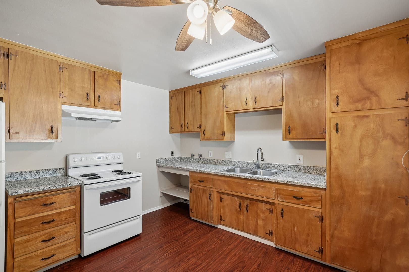 Sacramento Apartment: 4500 63rd Street