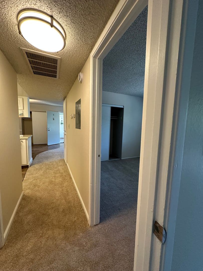 Fair Oaks Apartment: 4900 Stamas Lane