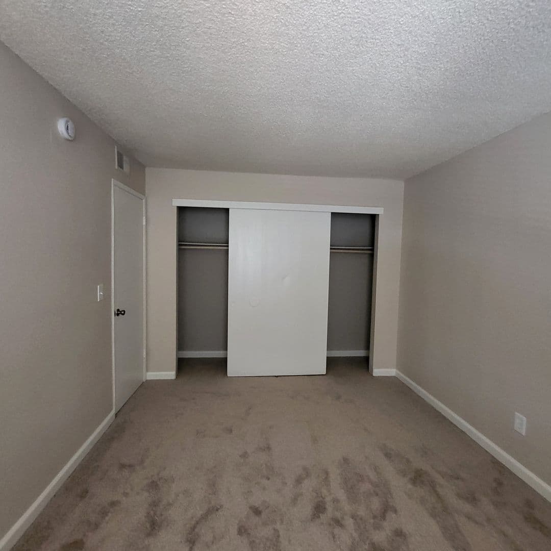 Carmichael Apartment: 5915 Kenneth Avenue