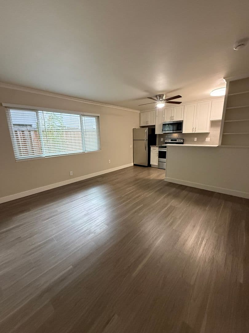 Sacramento Apartment: 2311 I Street - 5