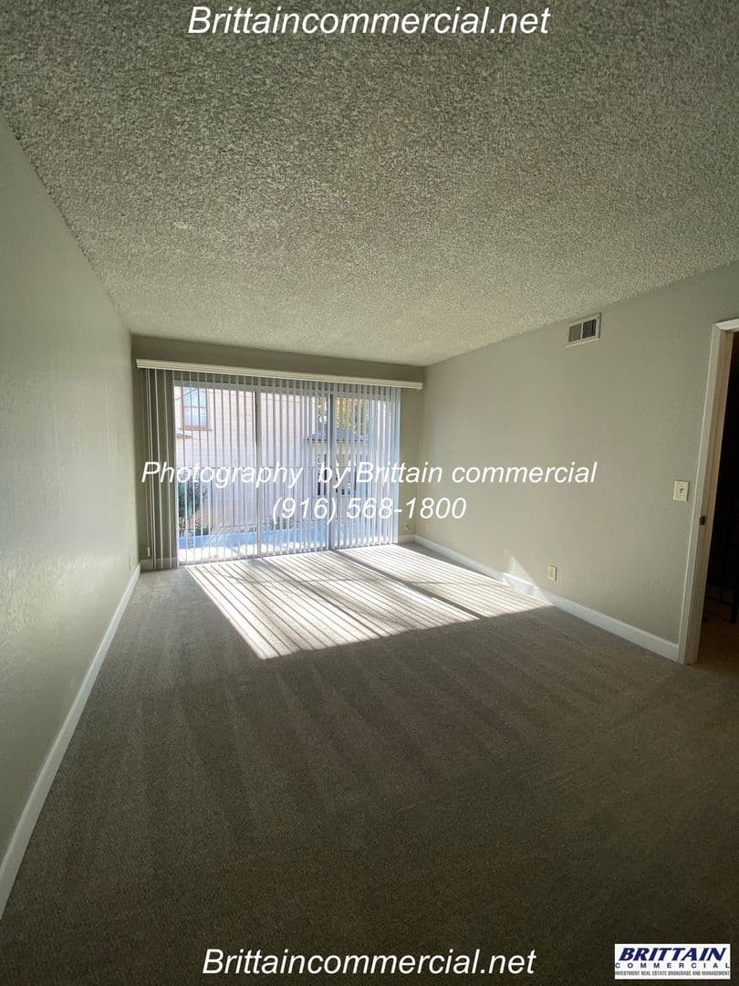 Sacramento Apartment: 2306 Capitol Avenue