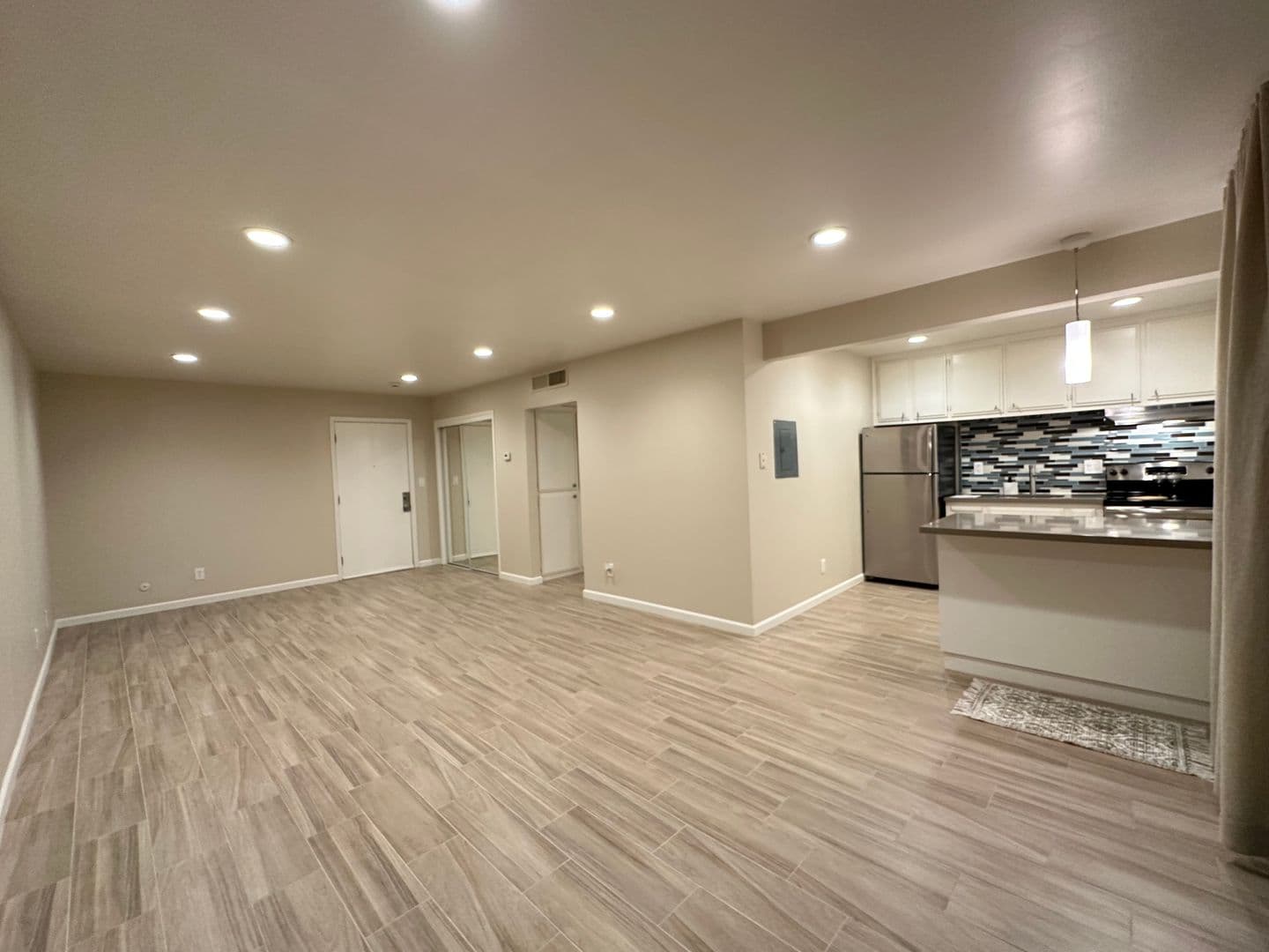 Sacramento Apartment: 2400 Q Street