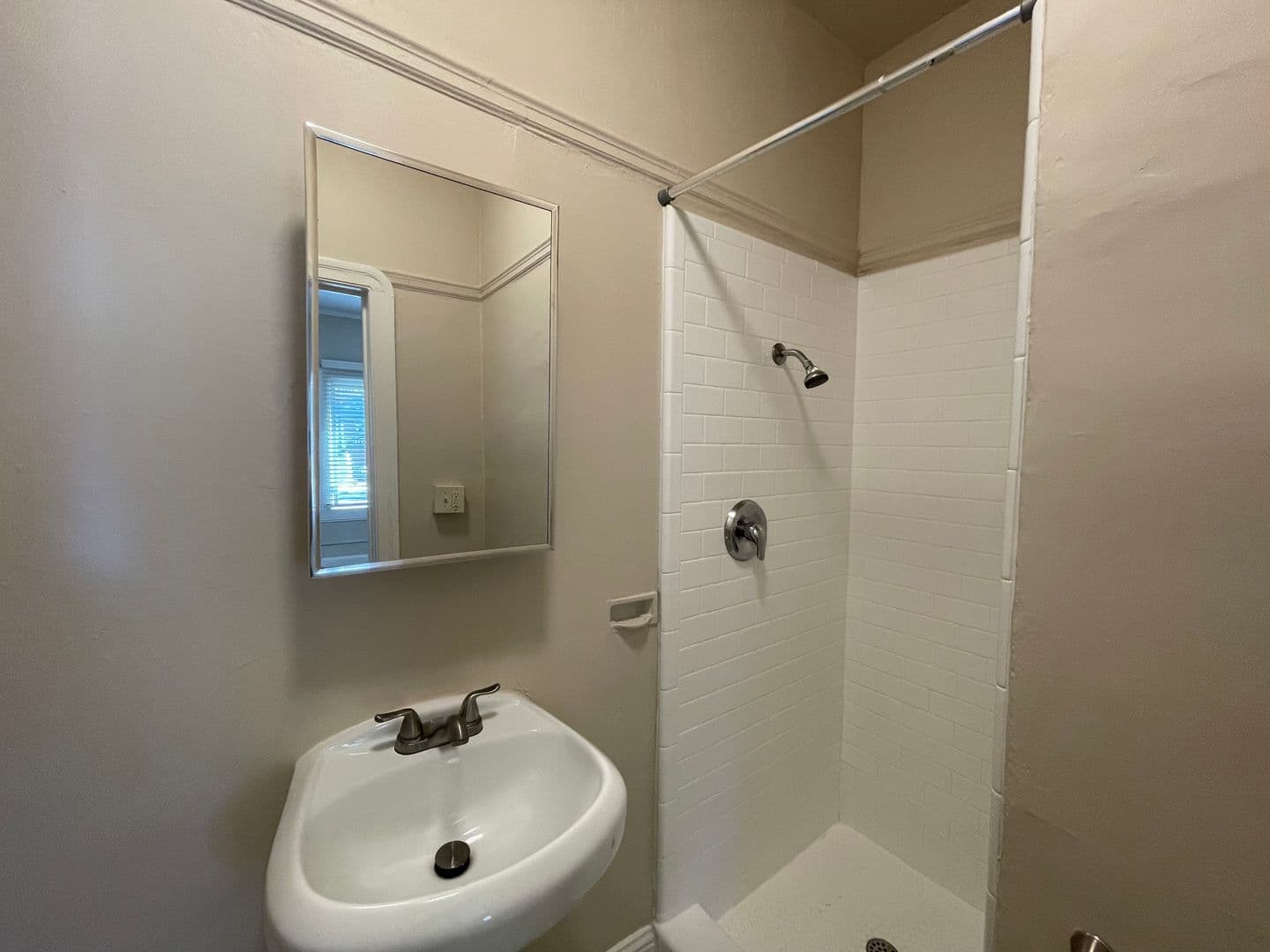 Sacramento Apartment: 1705 N Street