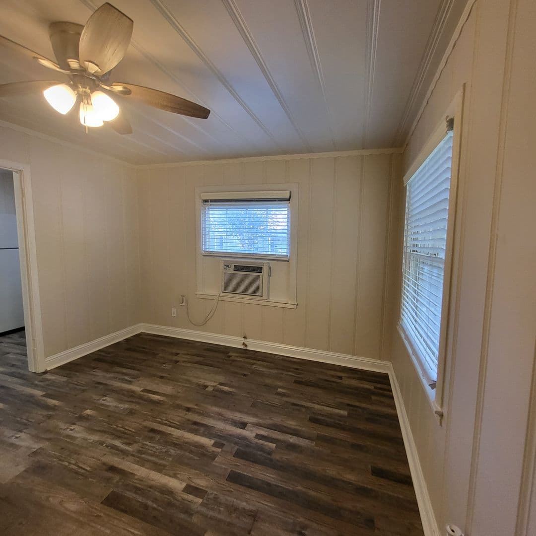 Sacramento Apartment: 4500 63rd Street
