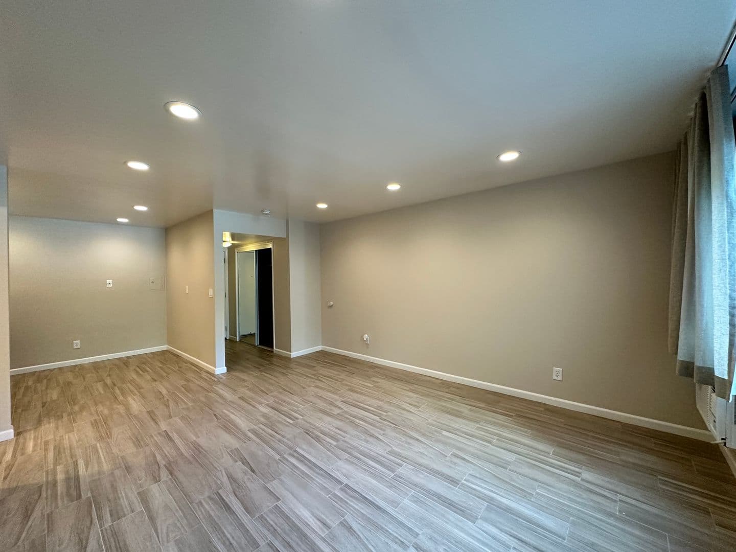 Sacramento Apartment: 2400 Q Street