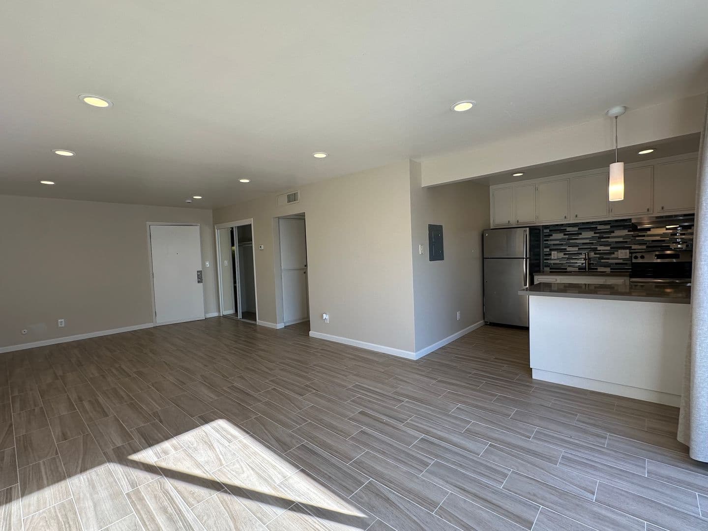 Sacramento Apartment: 2400 Q Street