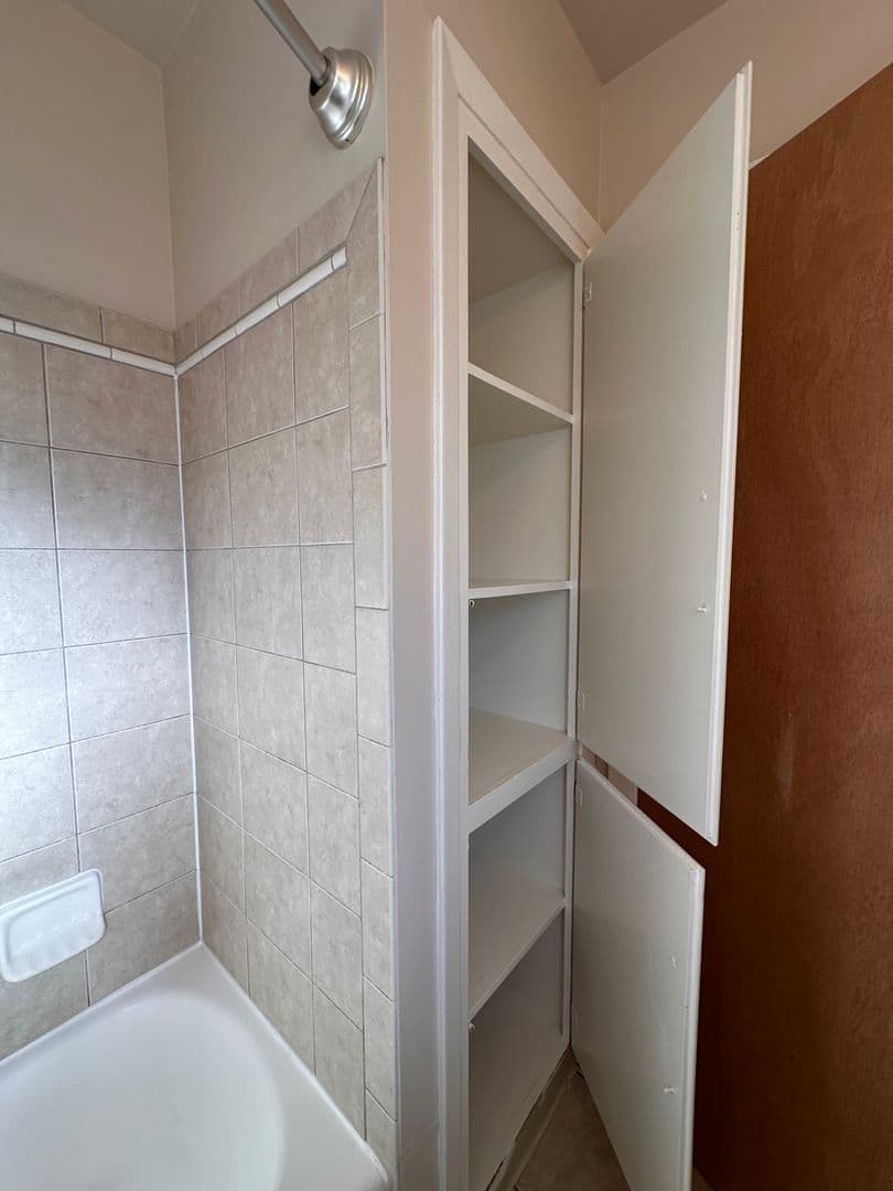 Sacramento Apartment: 5484 Carlson Drive
