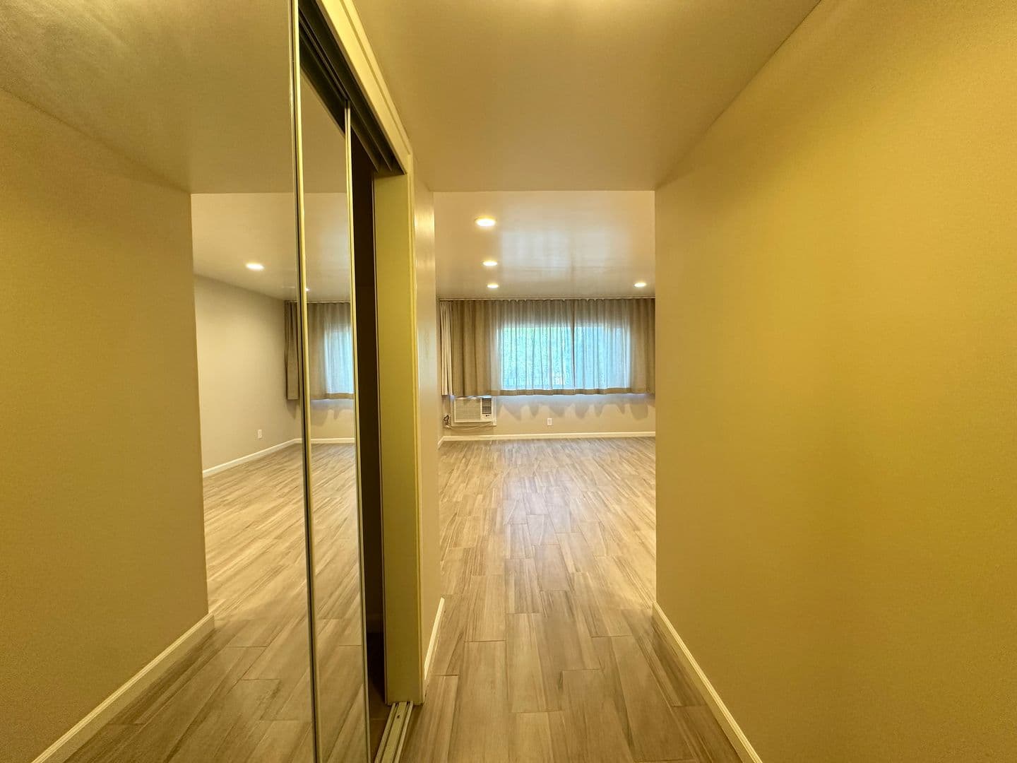 Sacramento Apartment: 2400 Q Street