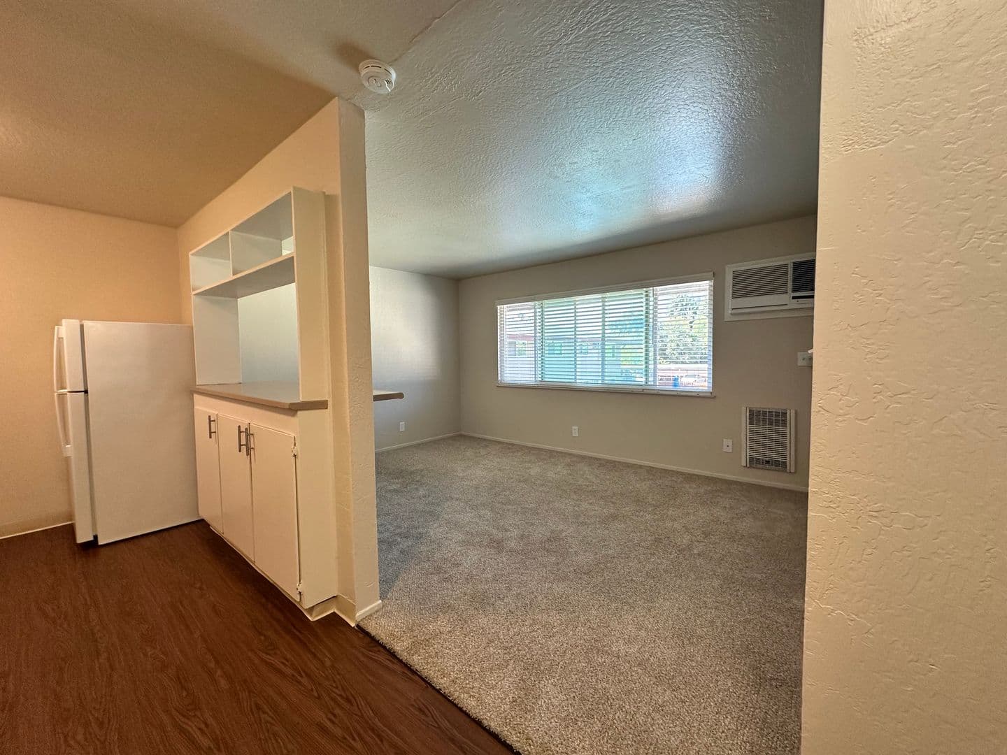 Sacramento Apartment: 2941 Marconi Avenue