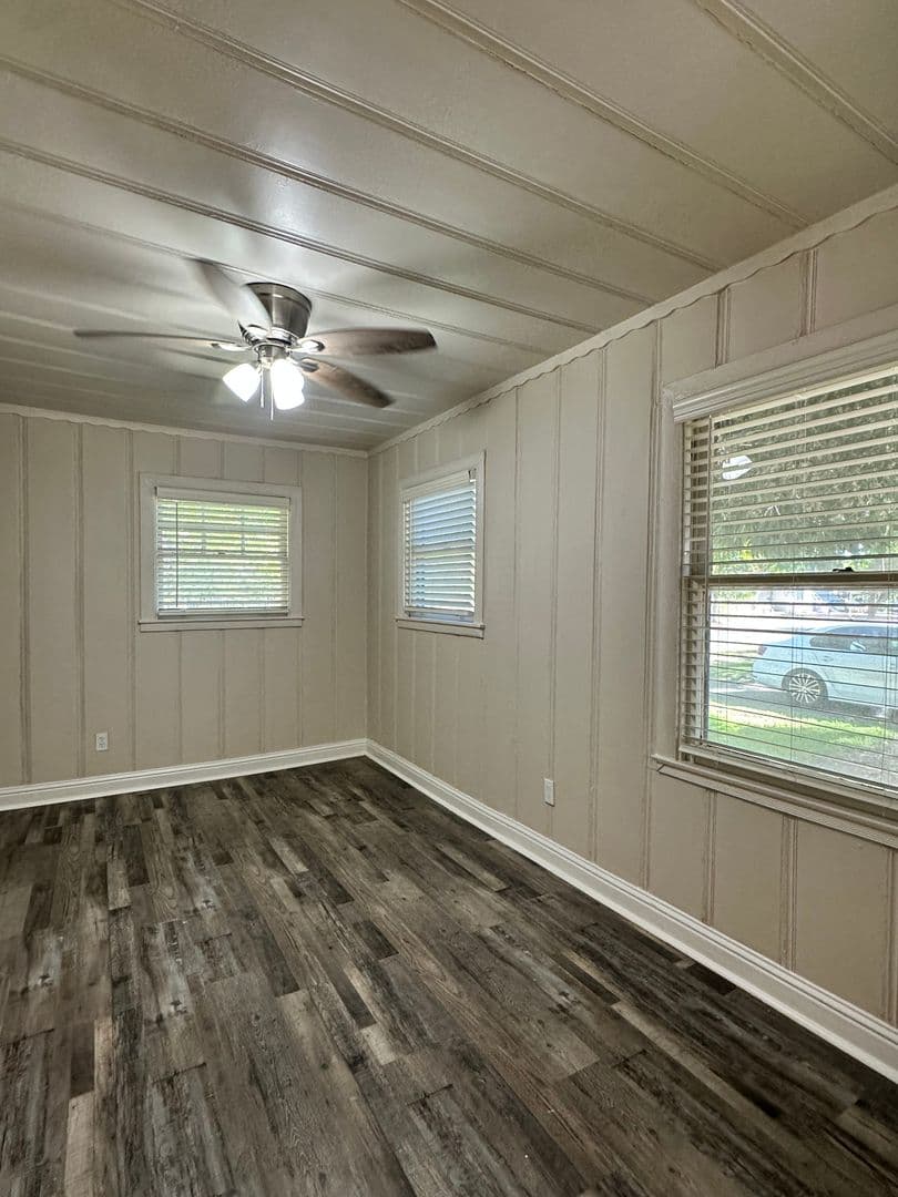 Sacramento Apartment: 4500 63rd Street