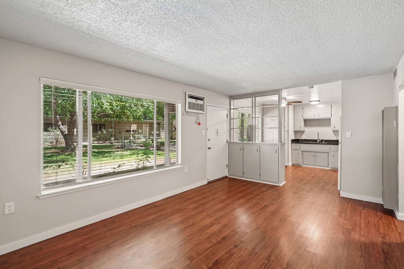 Sacramento Apartment: 4500 63rd Street