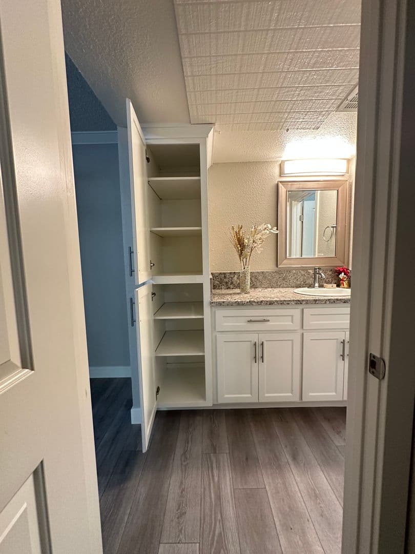 Sacramento Apartment: 1731 O Street - 5