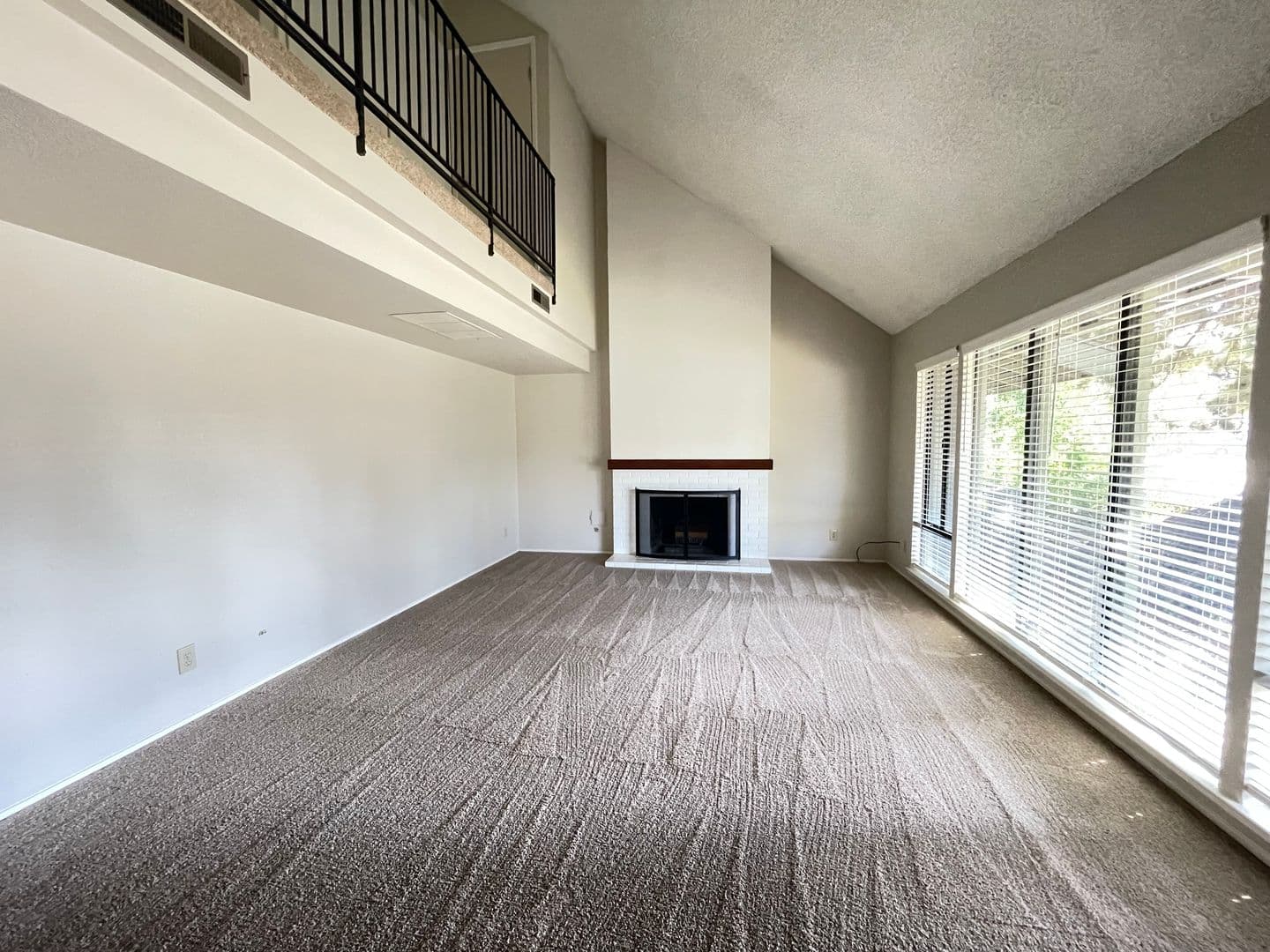 Sacramento Multiplex: 1129 Silver Lake Drive and 6531 Lake Park Drive