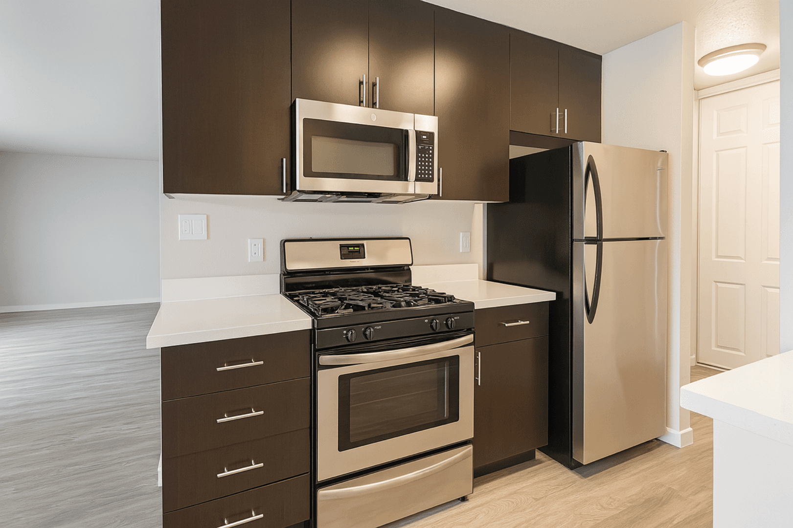 West Sacramento Apartment: 555 Douglas Street