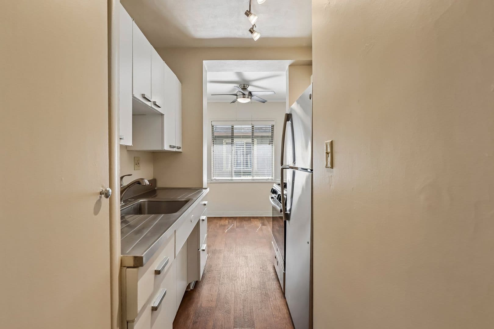 Sacramento Apartment: 1625 H Street