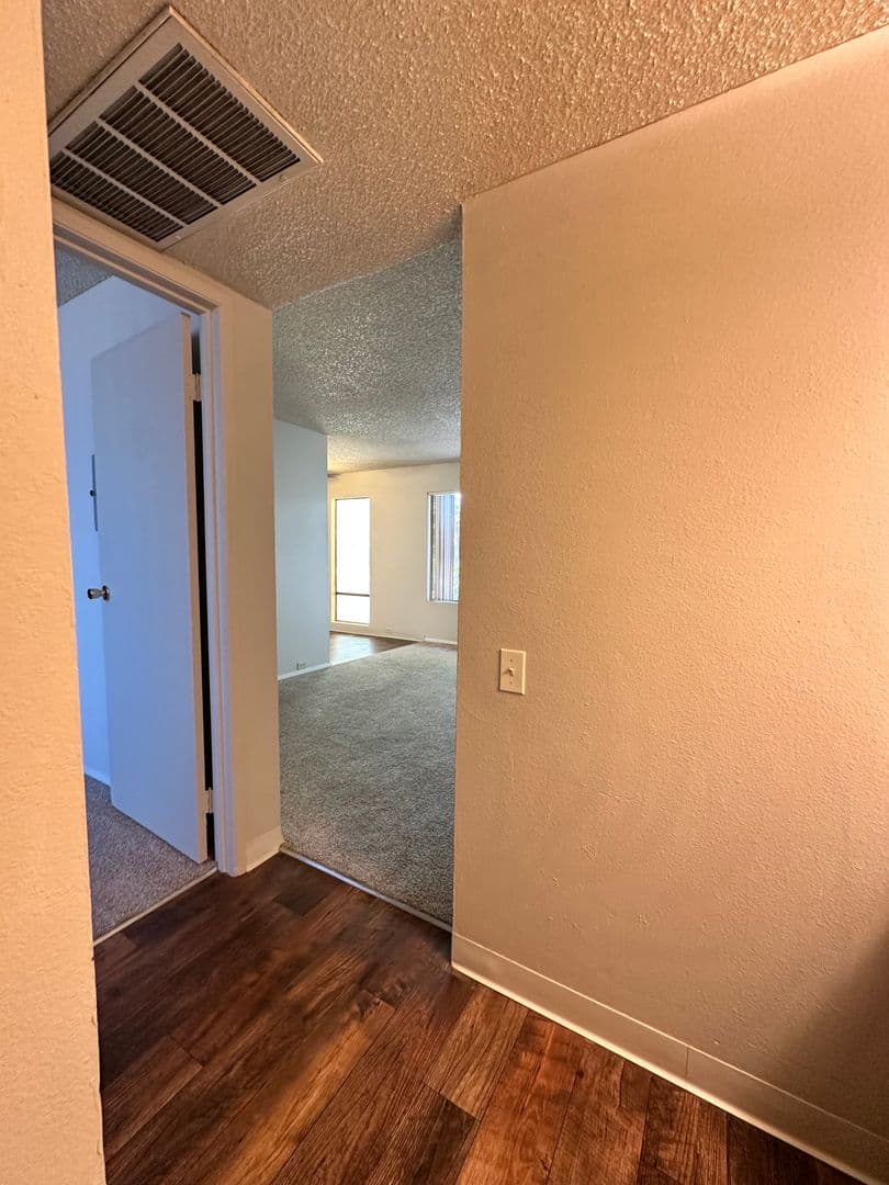 Sacramento Apartment: 1616 Q Street